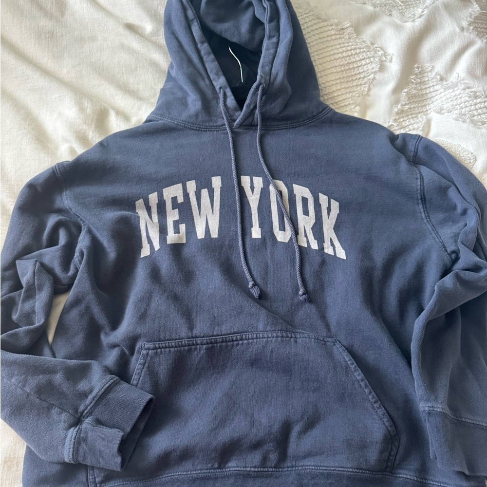 In perfect condition Brandy melville (john gault) oversized hoodie navy blue💙🐬